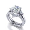 imogen - engagement ring with platinum metal and round shape diamond