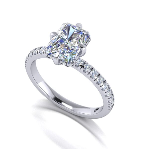 bonnie - engagement ring with platinum metal and radiant shape diamond