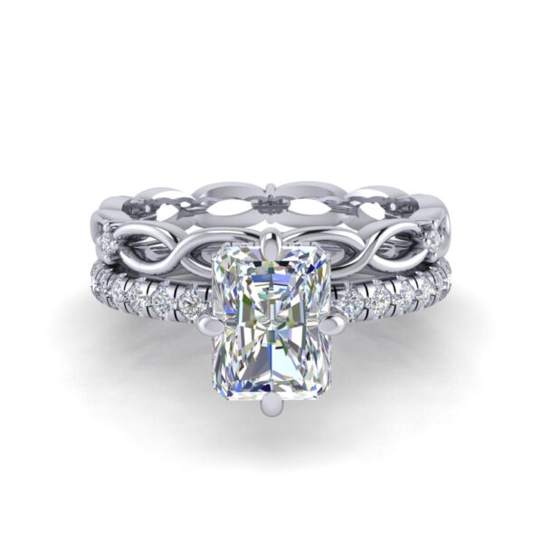 bonnie - engagement ring with platinum metal and radiant shape diamond