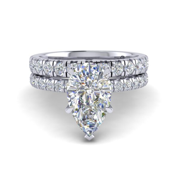 paris - engagement ring with platinum metal and pear shape diamond