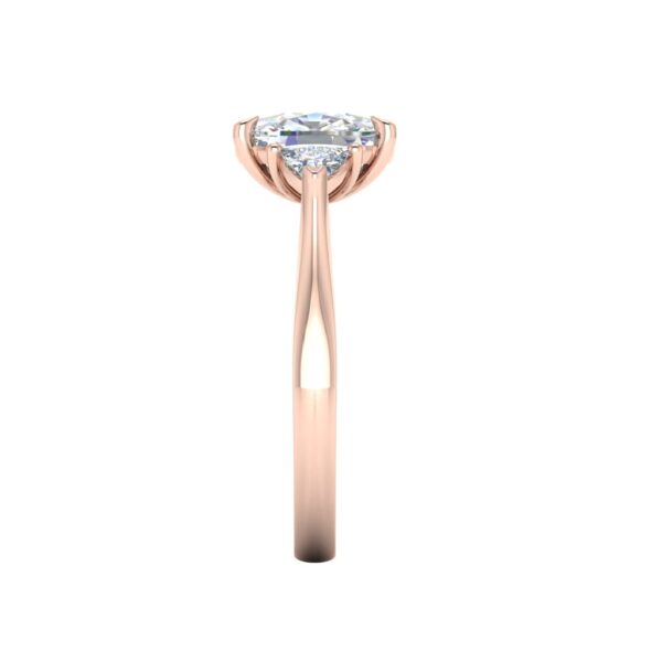 jada - engagement ring with 14k rose gold metal and cushion shape diamond